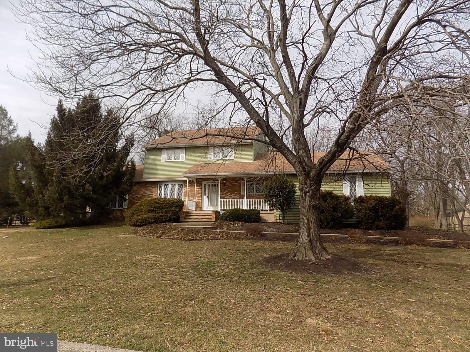 126 Walker Road Washington Crossing, PA 18977 - Photo 4 of 44 Exterior Front