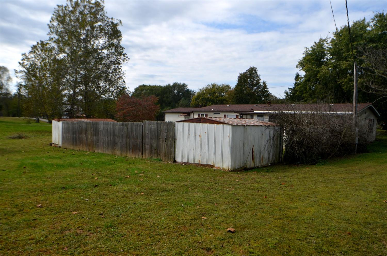 102 Oak Valley Road Irvine, KY 40336 - Photo 9 of 21 Great storage buildings!