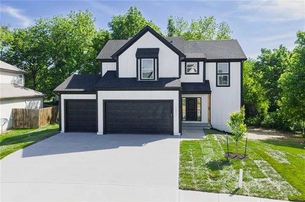 $429,950 | 1530 North 157th Lane, Basehor, KS 66007