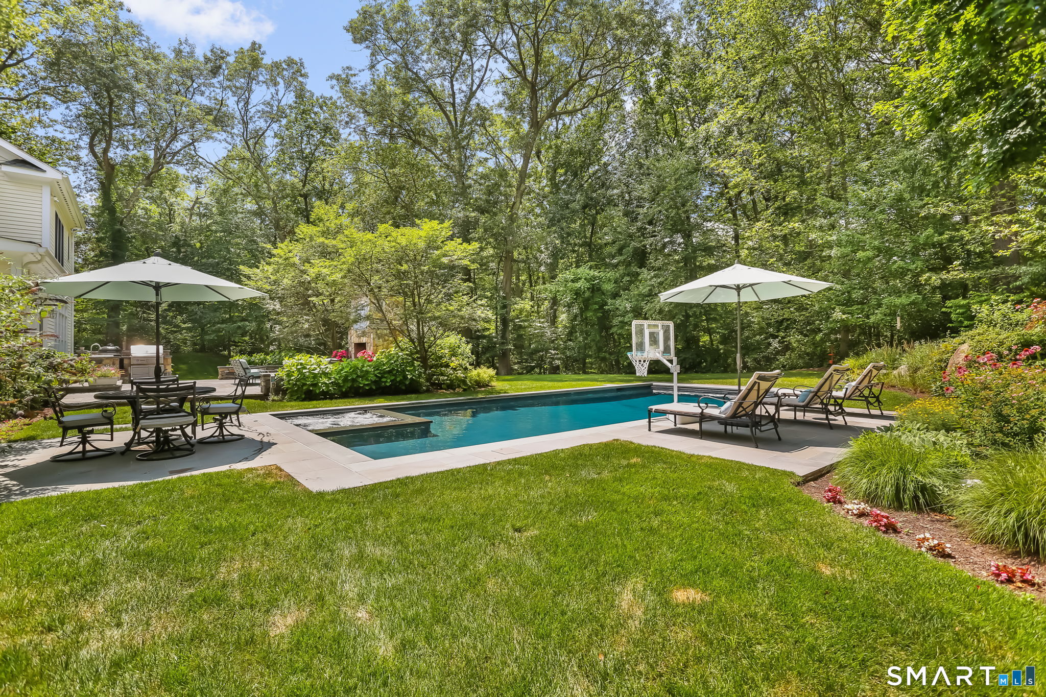 96 Weed Street New Canaan, CT 06840 - Photo 2 of 40