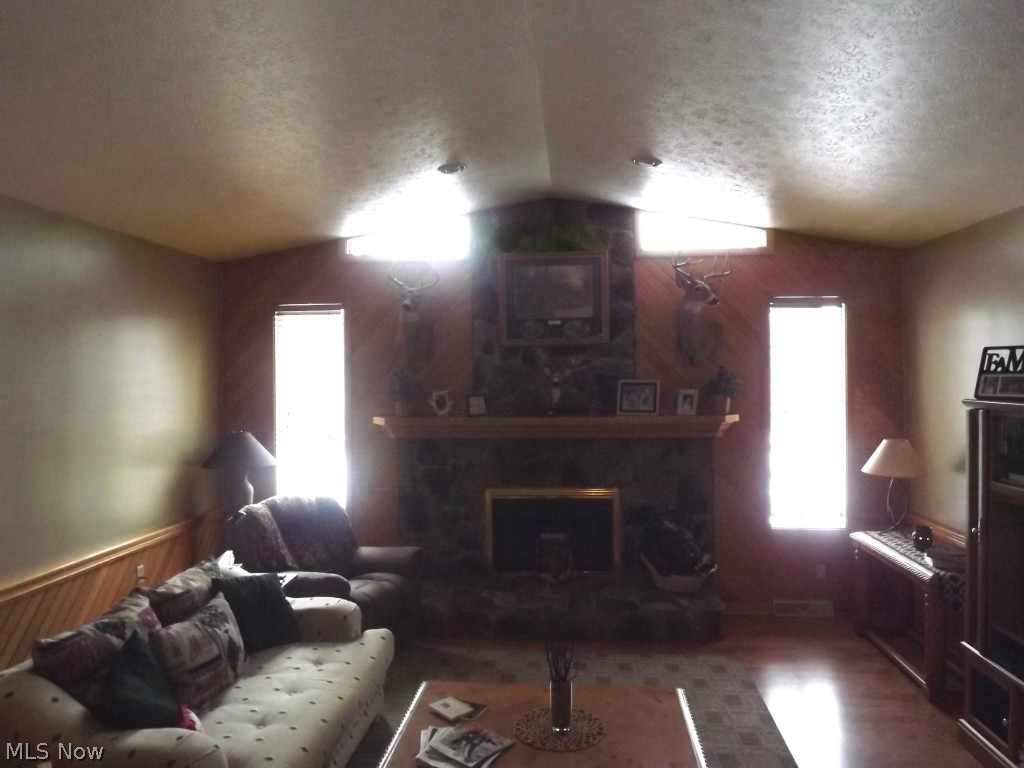 7712 Cooley Road Ravenna, OH 44266 - Photo 8 of 25 Gallery Image 8