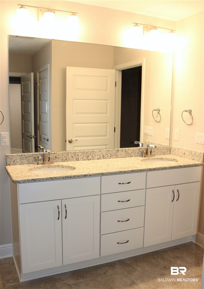 16330 Innerarity Point Road Pensacola, FL 32507 - Photo 12 of 17 Gallery Image 12