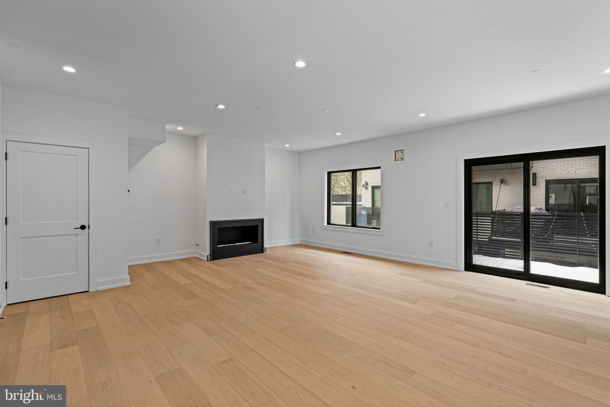 706 Latona Street, Unit G Philadelphia, PA 19147 - Photo 11 of 25