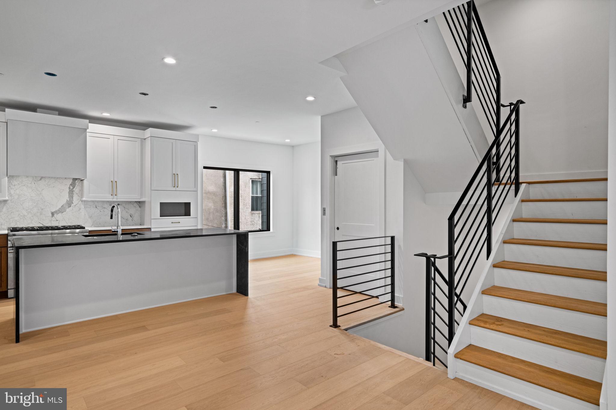 706 Latona Street, Unit G Philadelphia, PA 19147 - Photo 12 of 25