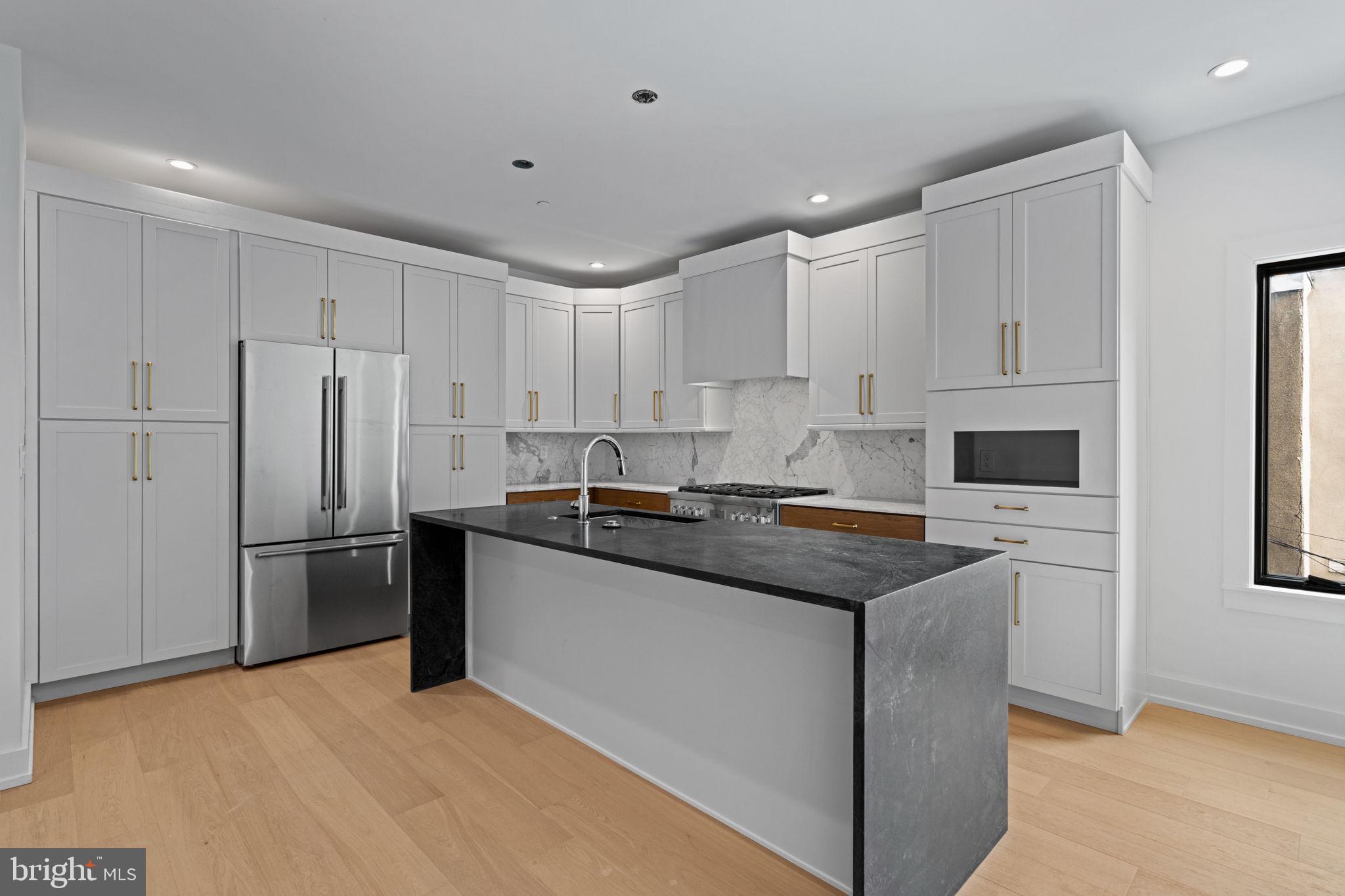 706 Latona Street, Unit G Philadelphia, PA 19147 - Photo 8 of 25