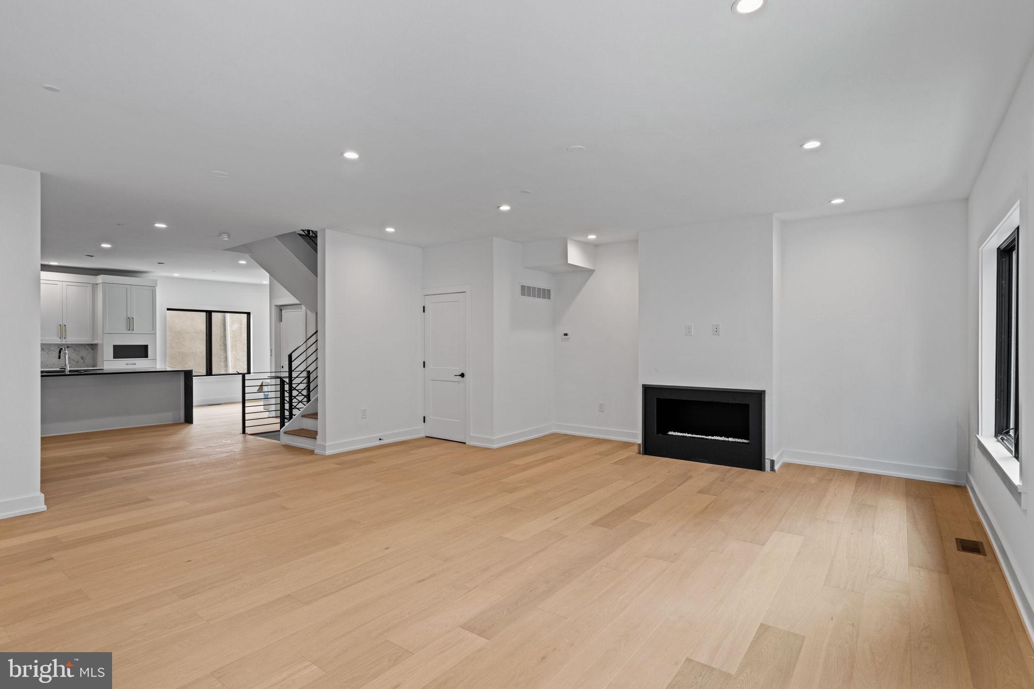 706 Latona Street, Unit G Philadelphia, PA 19147 - Photo 10 of 25