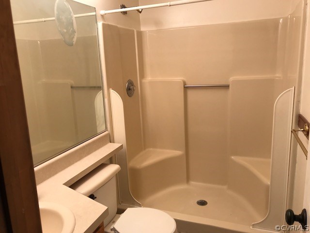 4702 Courthouse Road Chesterfield, VA 23832 - Photo 11 of 22 a bathroom with a shower and bathtub
