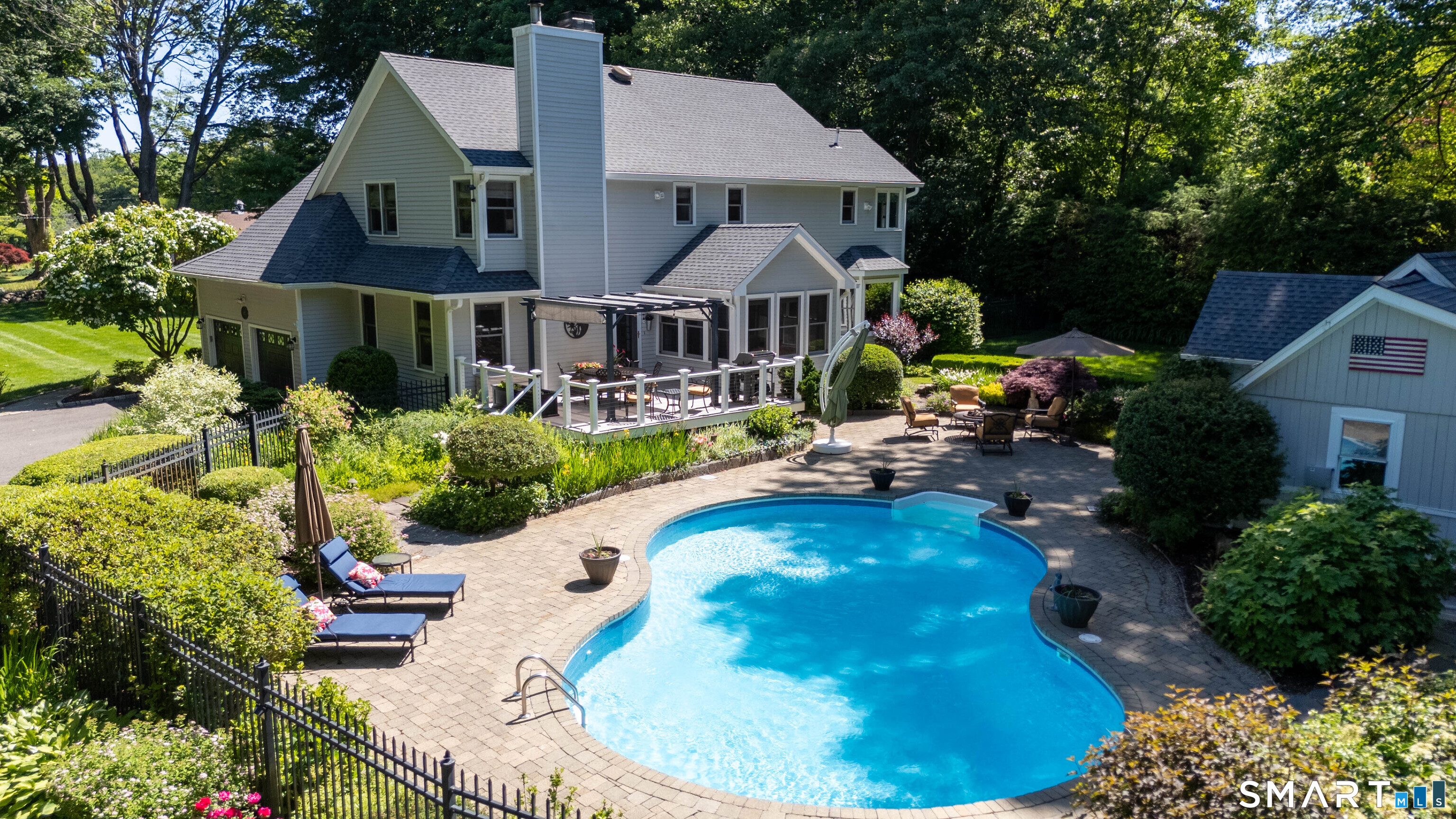 185 Center Road Easton, CT 06612 - Photo 4 of 40