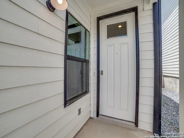 $2,150 | 16011 Babcock Road, Unit 12, San Antonio, TX 78255