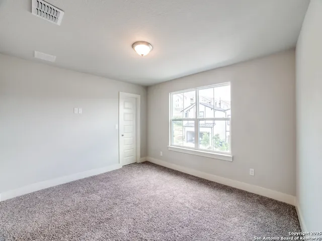 $2,150 | 16011 Babcock Road, Unit 12, San Antonio, TX 78255