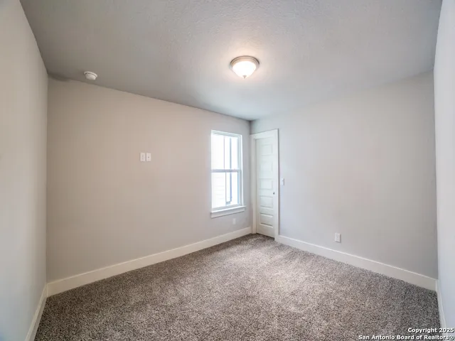 $2,150 | 16011 Babcock Road, Unit 12, San Antonio, TX 78255