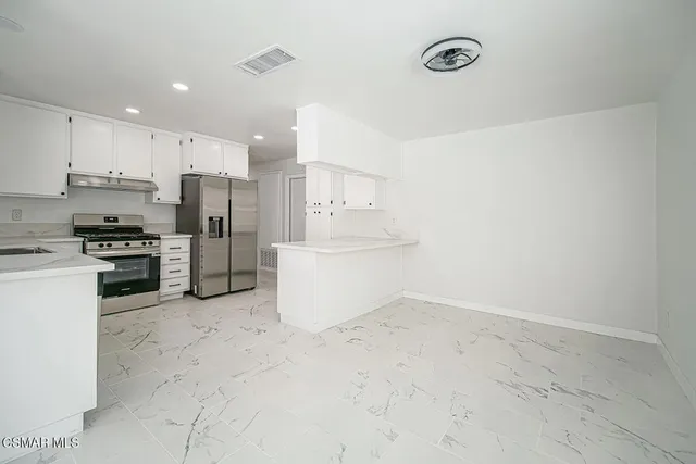 $845,000 | 22949 Sycamore Creek Drive, Valencia, CA 91354