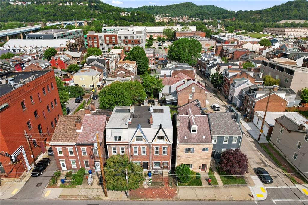 4123 Foster Street Pittsburgh, PA 15201 - Photo 24 of 31 an aerial view of a city