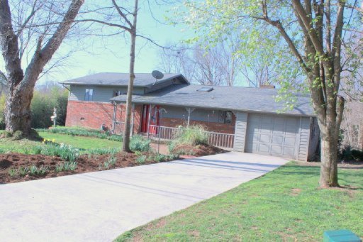 115 Nebraska Avenue Oak Ridge, TN 37830 - Photo 1 of 1 Primary Photo