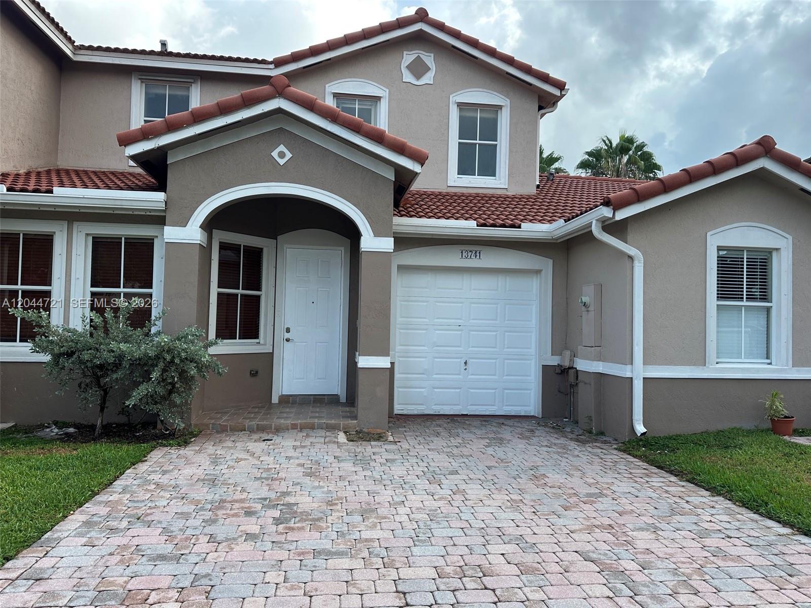 13741 Southwest 274th Terrace Homestead, FL 33032 - Photo 2 of 35 Exterior Front