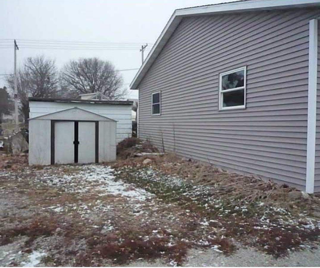 1008 Main Street Center Point, IA 52213 - Photo 12 of 12 Gallery Image 12