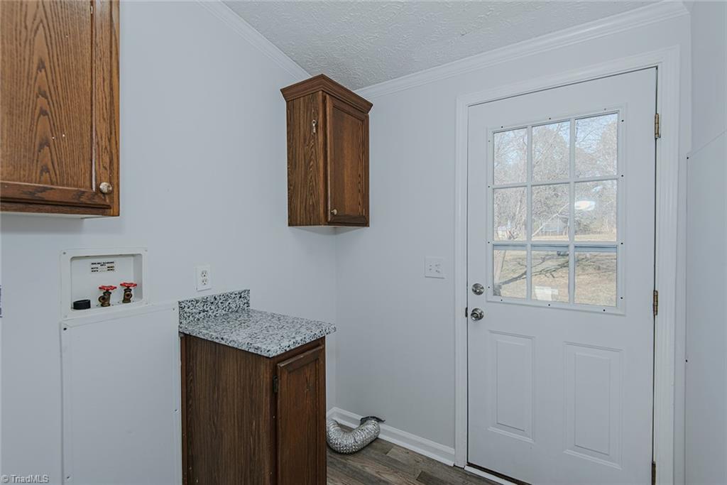 5139 Adder Ridge Lane Burlington, NC 27217 - Photo 12 of 16 Laundry