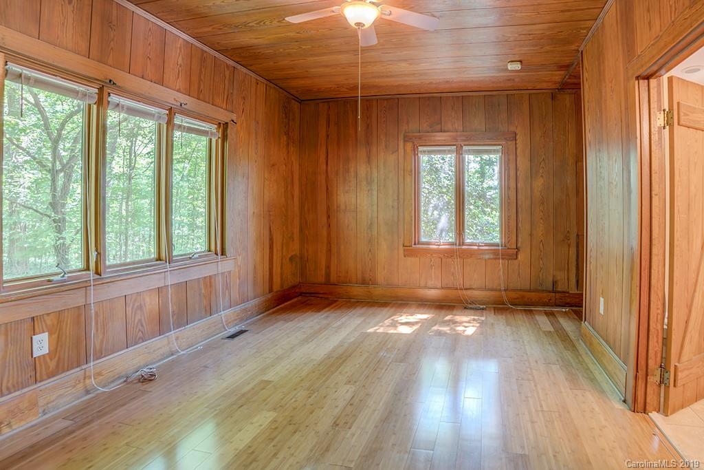 31 Grady Avenue Tryon, NC 28782 - Photo 13 of 23 Gallery Image 13