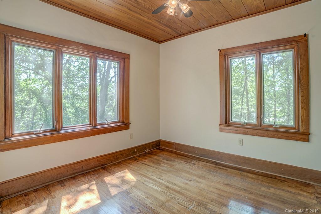 31 Grady Avenue Tryon, NC 28782 - Photo 15 of 23 Gallery Image 15