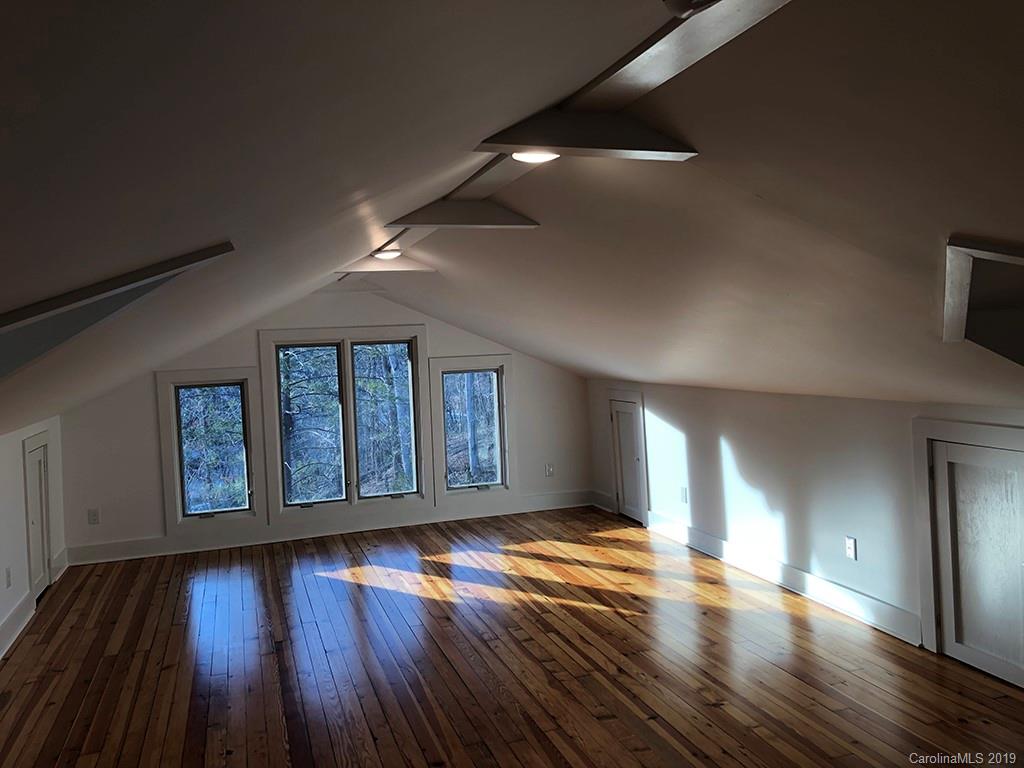 31 Grady Avenue Tryon, NC 28782 - Photo 17 of 23 Gallery Image 17