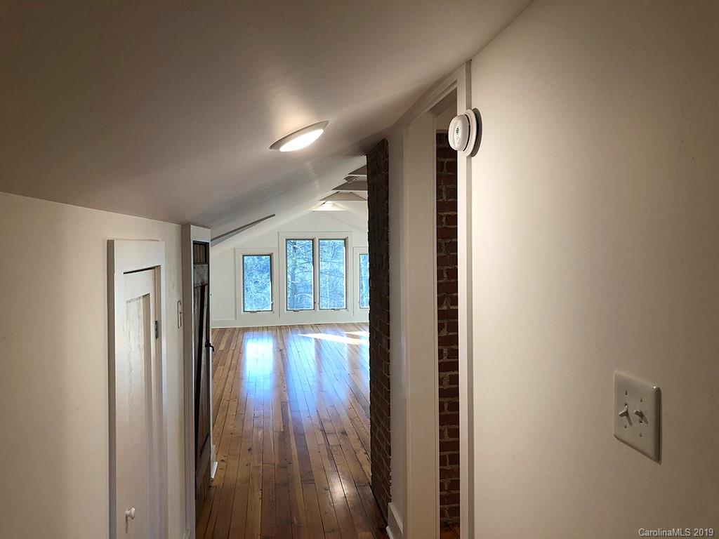 31 Grady Avenue Tryon, NC 28782 - Photo 18 of 23 Gallery Image 18