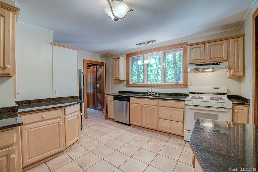 31 Grady Avenue Tryon, NC 28782 - Photo 6 of 23 Gallery Image 6