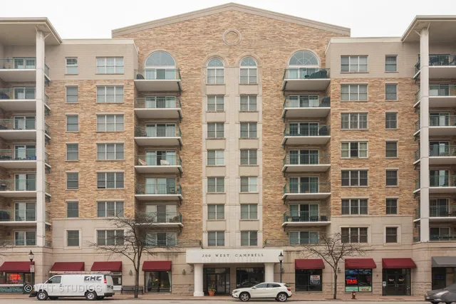 $2,600 | 200 West Campbell Street, Unit 501, Arlington Heights, IL 60005