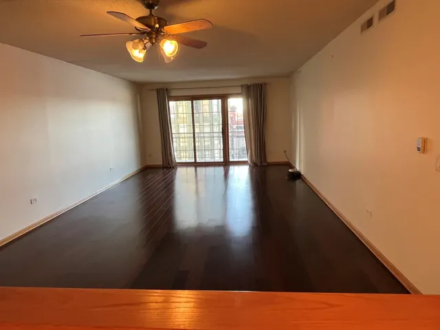 $2,600 | 200 West Campbell Street, Unit 501, Arlington Heights, IL 60005