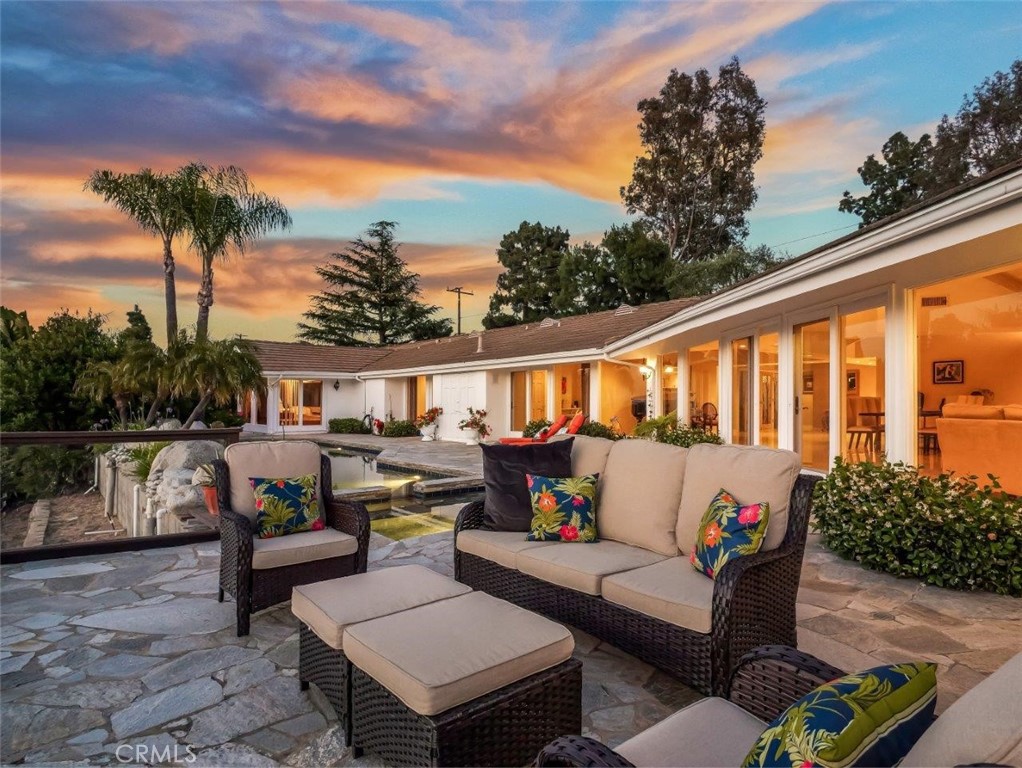 14 Georgeff Road Rolling Hills, CA 90274 - Photo 6 of 71 Back Elevation at Sunset