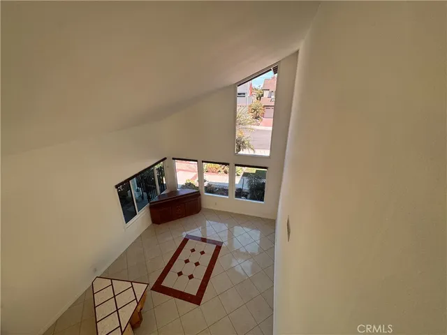 $6,995 | 21041 Shaw Lane, Huntington Beach, CA 92646