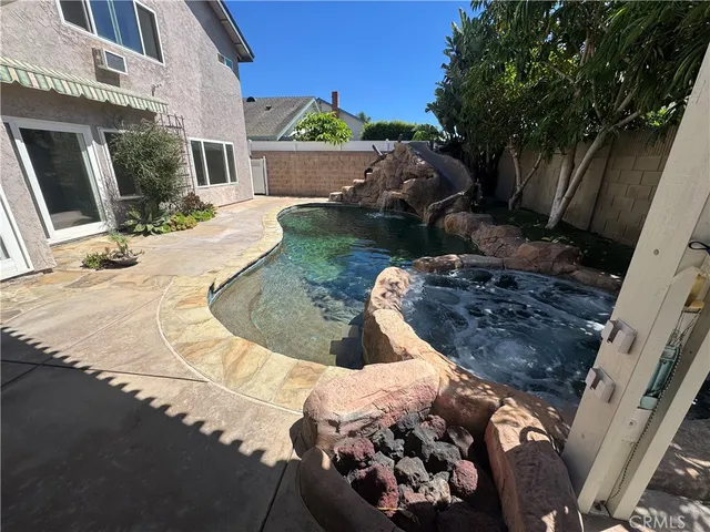 $6,995 | 21041 Shaw Lane, Huntington Beach, CA 92646