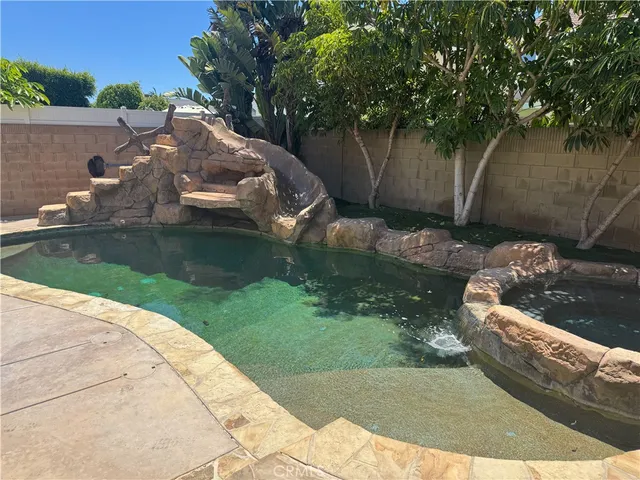 $6,995 | 21041 Shaw Lane, Huntington Beach, CA 92646