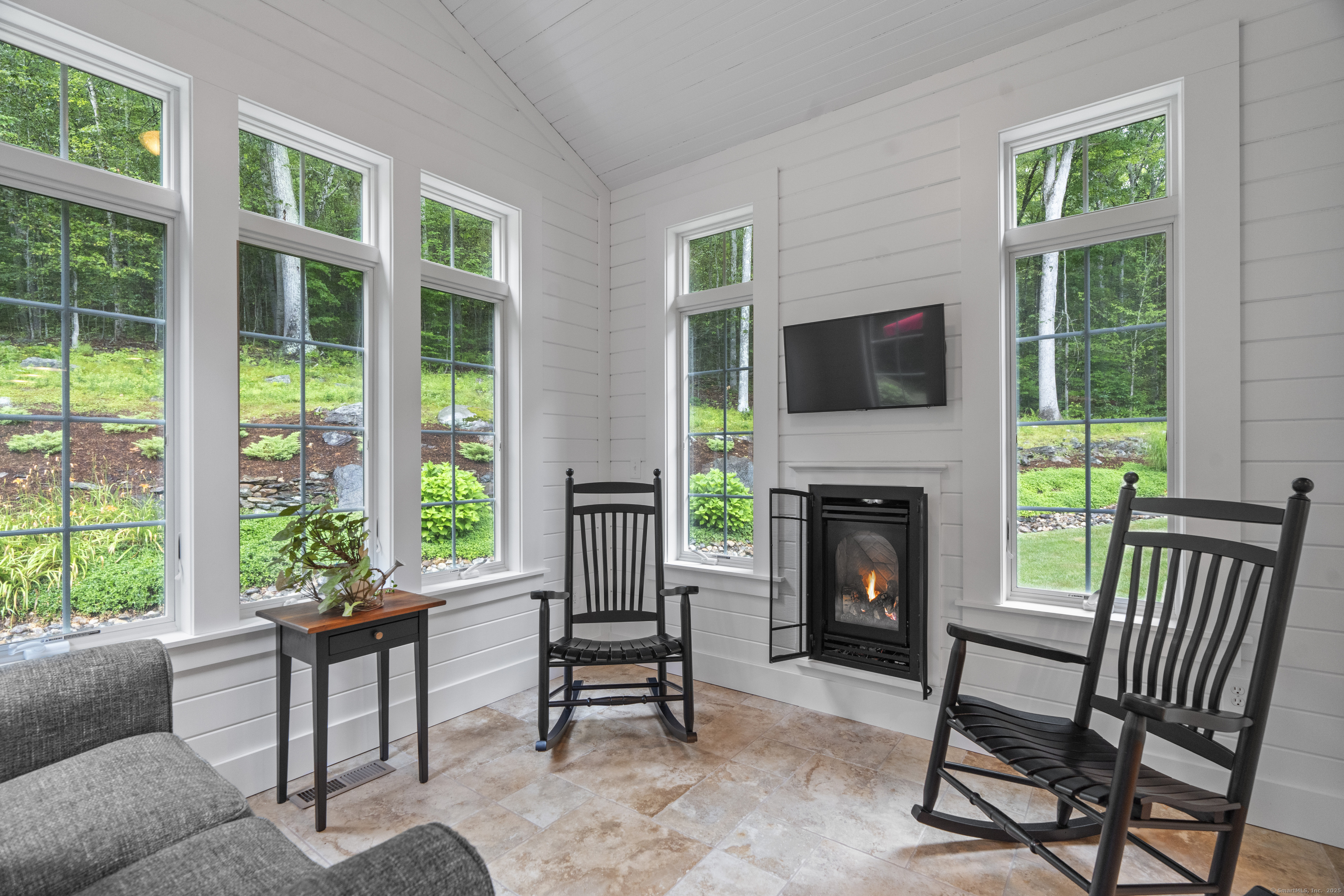 301 Fox Hopyard Road East Haddam, CT 06423 - Photo 20 of 40