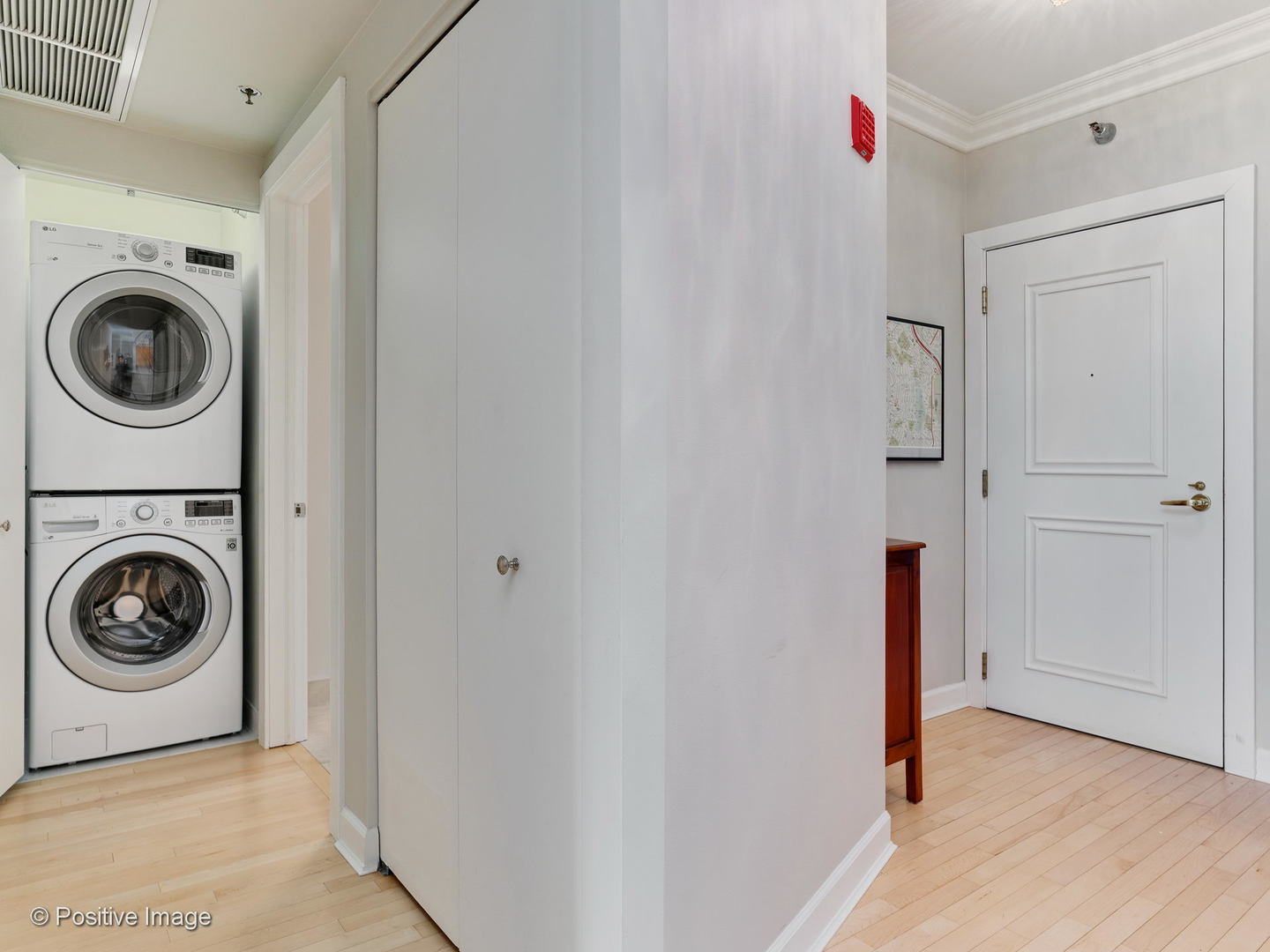 25 East Superior Street, Unit 702 Chicago, IL 60611 - Photo 12 of 19