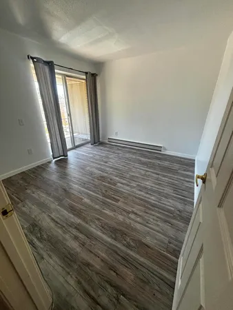 $1,100 | 756 West Kilgore Road, Unit 304, Kalamazoo, MI 49008