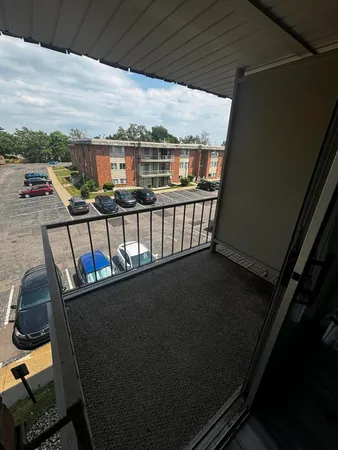 $1,100 | 756 West Kilgore Road, Unit 304, Kalamazoo, MI 49008