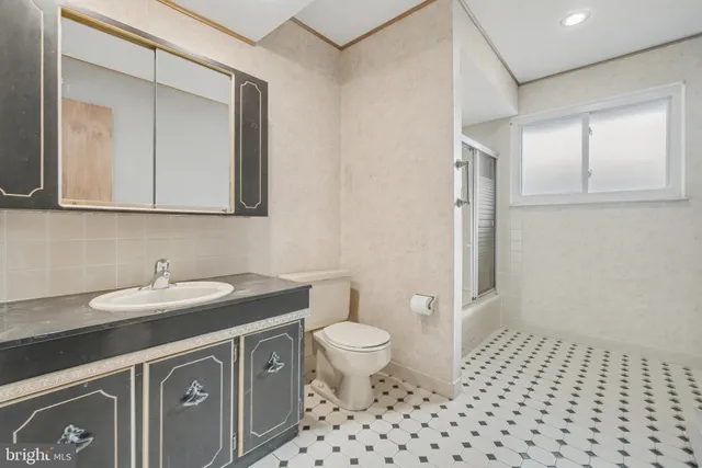 $349,700 | 235 Circle Drive, Catasauqua, PA 18032