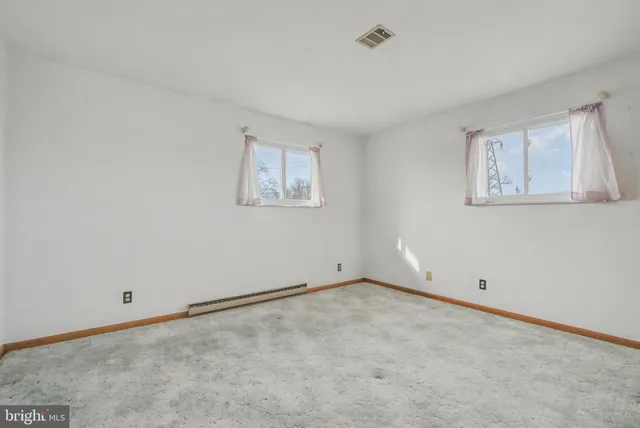 $349,700 | 235 Circle Drive, Catasauqua, PA 18032