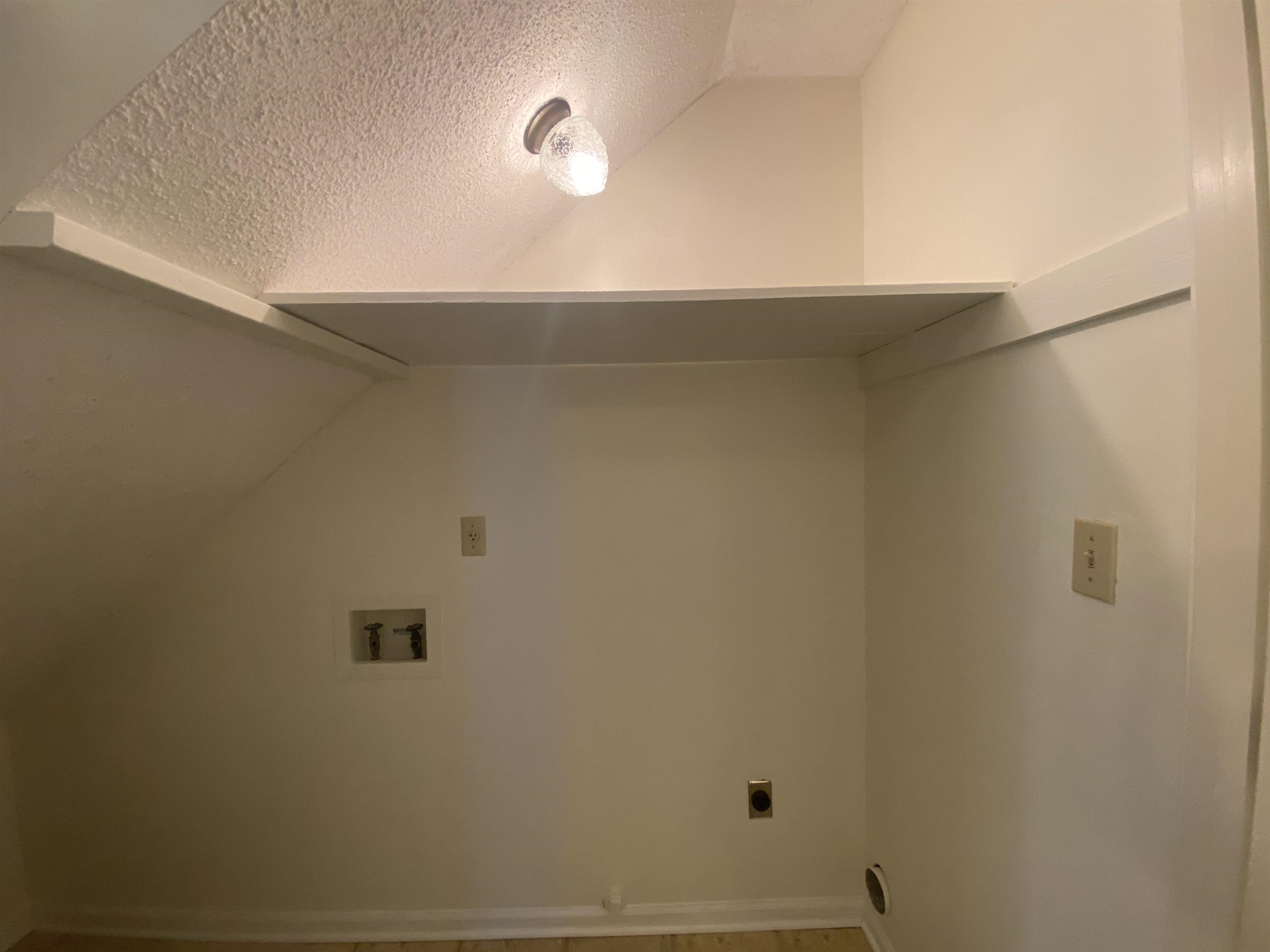 339 Dove Valley Road Collierville, TN 38017 - Photo 12 of 20 a view of a small space