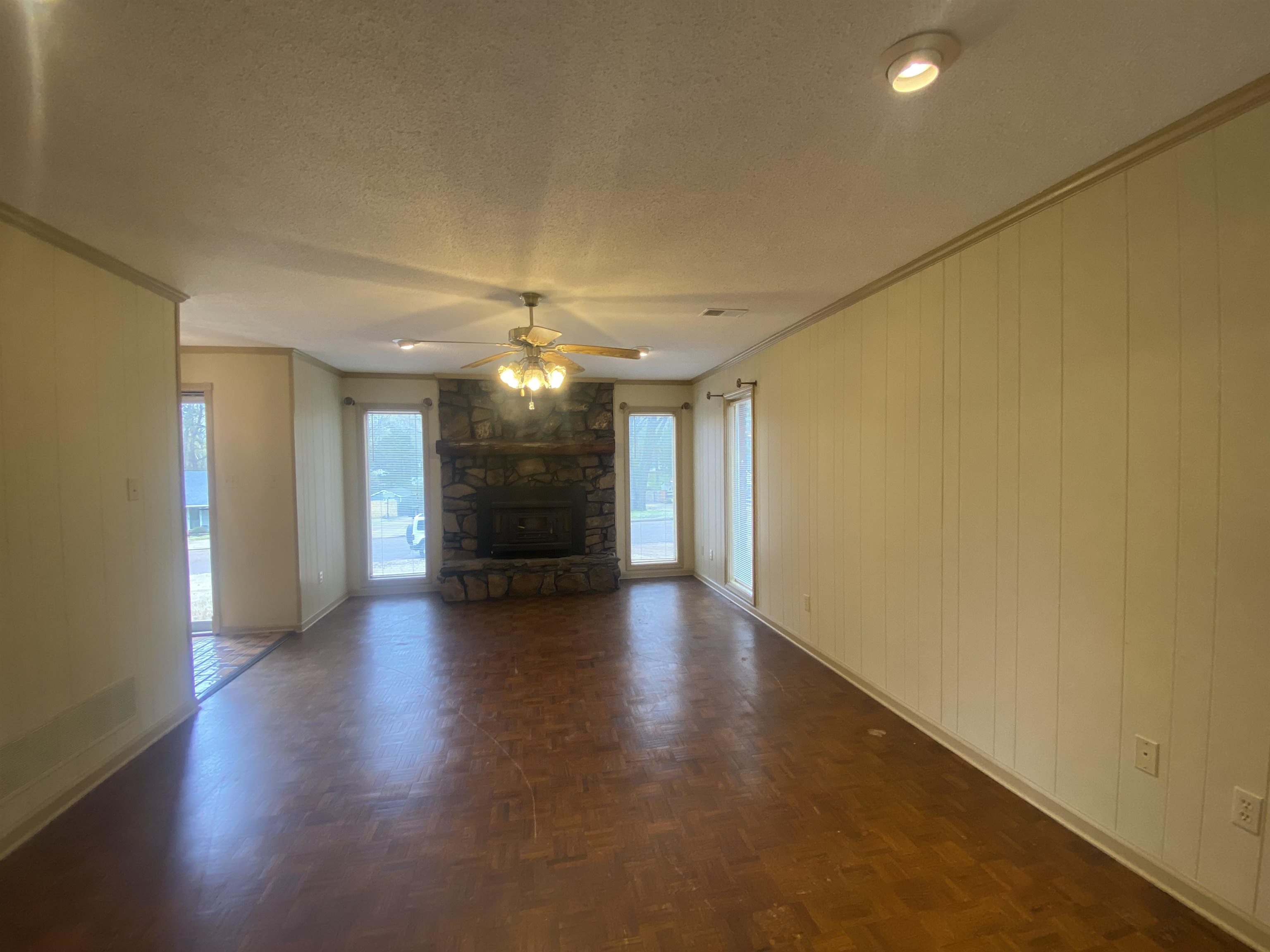 339 Dove Valley Road Collierville, TN 38017 - Photo 2 of 20 a view of a hallway with wooden floor