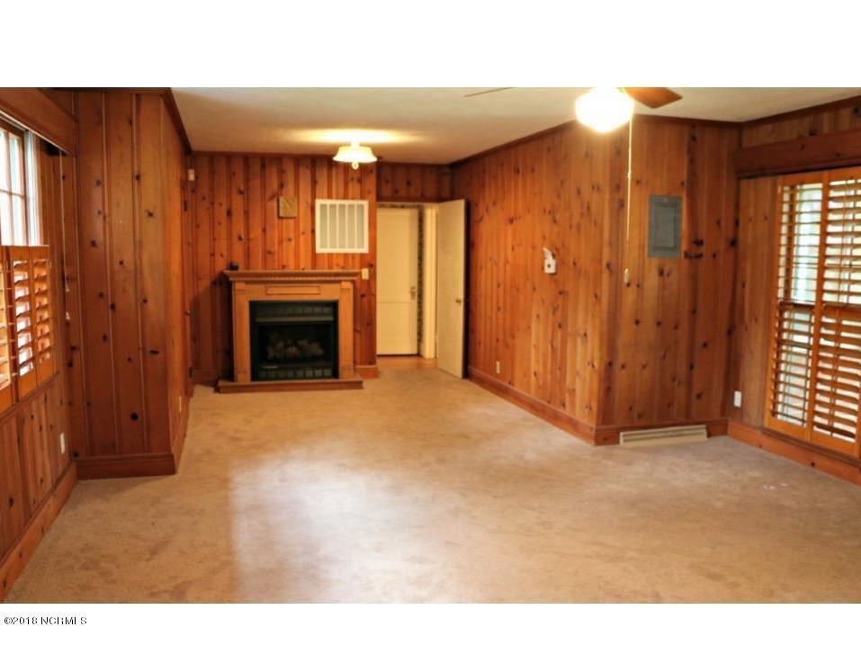 4422 McDonald Road Fairmont, NC 28340 - Photo 11 of 20 11