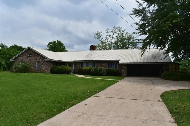 $299,000 | 1721 Washington Street, Natchitoches, LA 71457