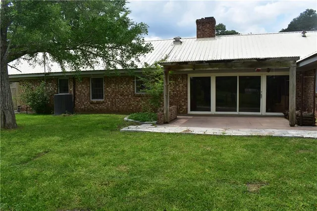 $299,000 | 1721 Washington Street, Natchitoches, LA 71457