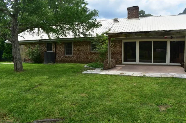 $299,000 | 1721 Washington Street, Natchitoches, LA 71457