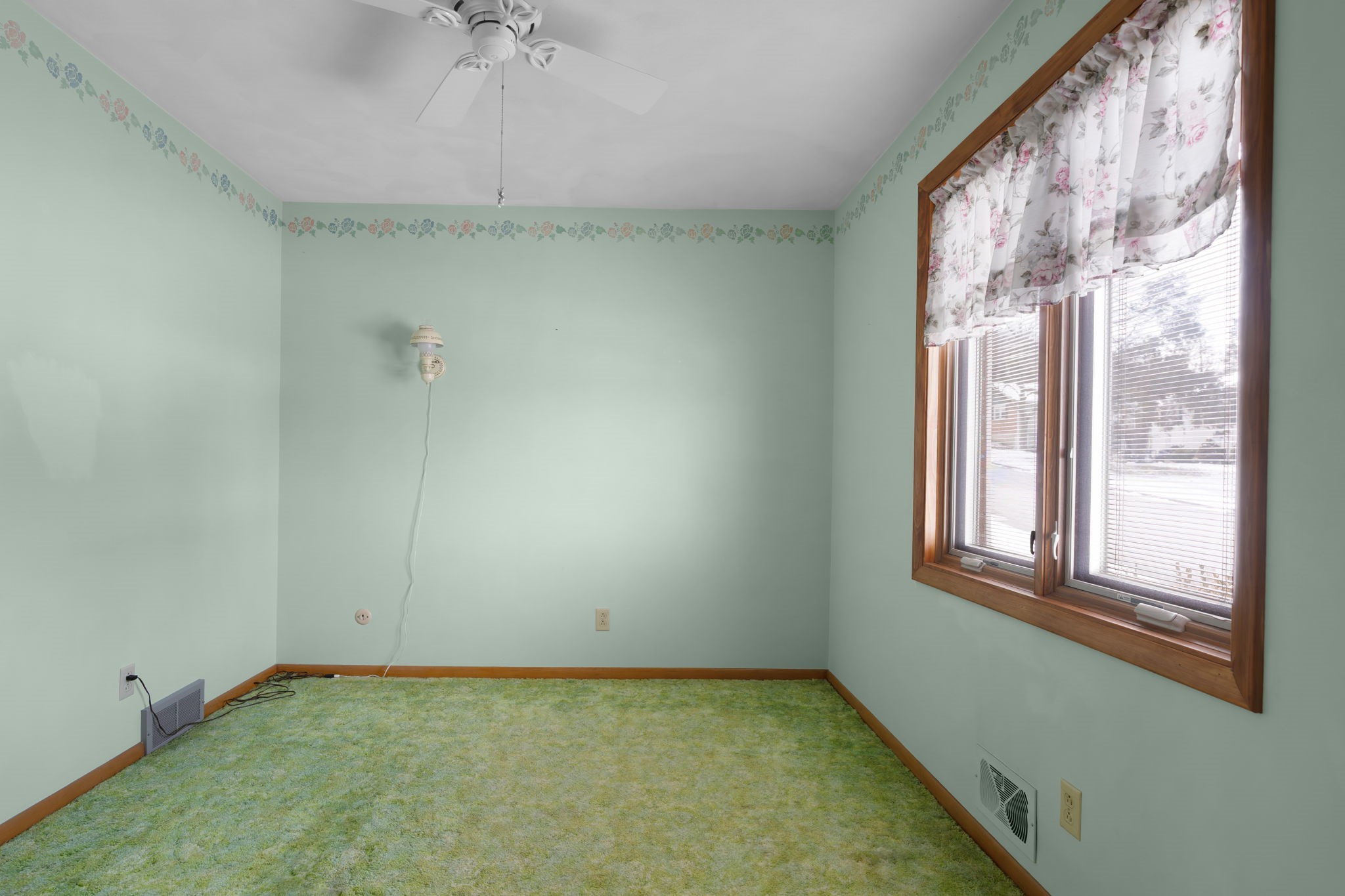 501 Colgate Street Vestal, NY 13850 - Photo 13 of 32