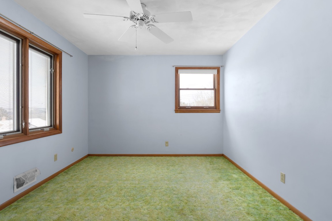 501 Colgate Street Vestal, NY 13850 - Photo 16 of 32