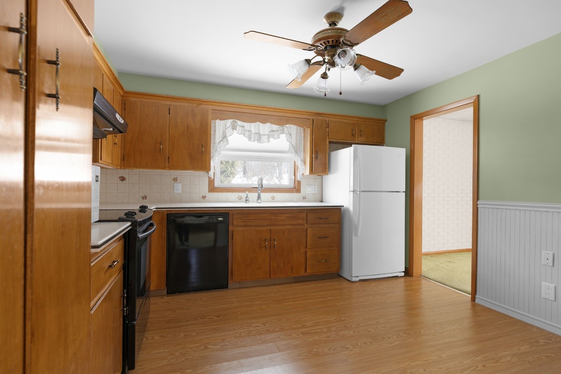 501 Colgate Street Vestal, NY 13850 - Photo 9 of 32