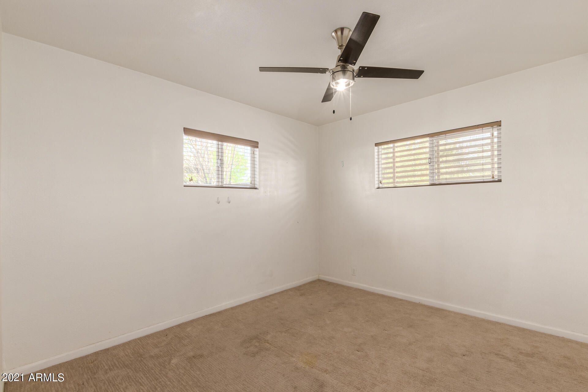 1007 West Picadilly Road Phoenix, AZ 85013 - Photo 19 of 27 Piccadilly 17