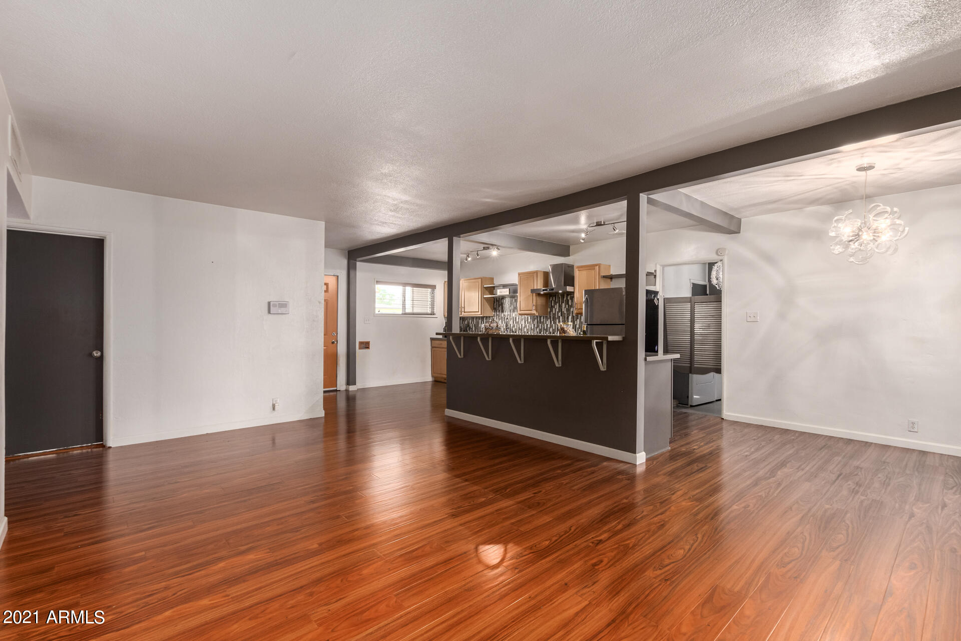 1007 West Picadilly Road Phoenix, AZ 85013 - Photo 10 of 27 Piccadilly 5