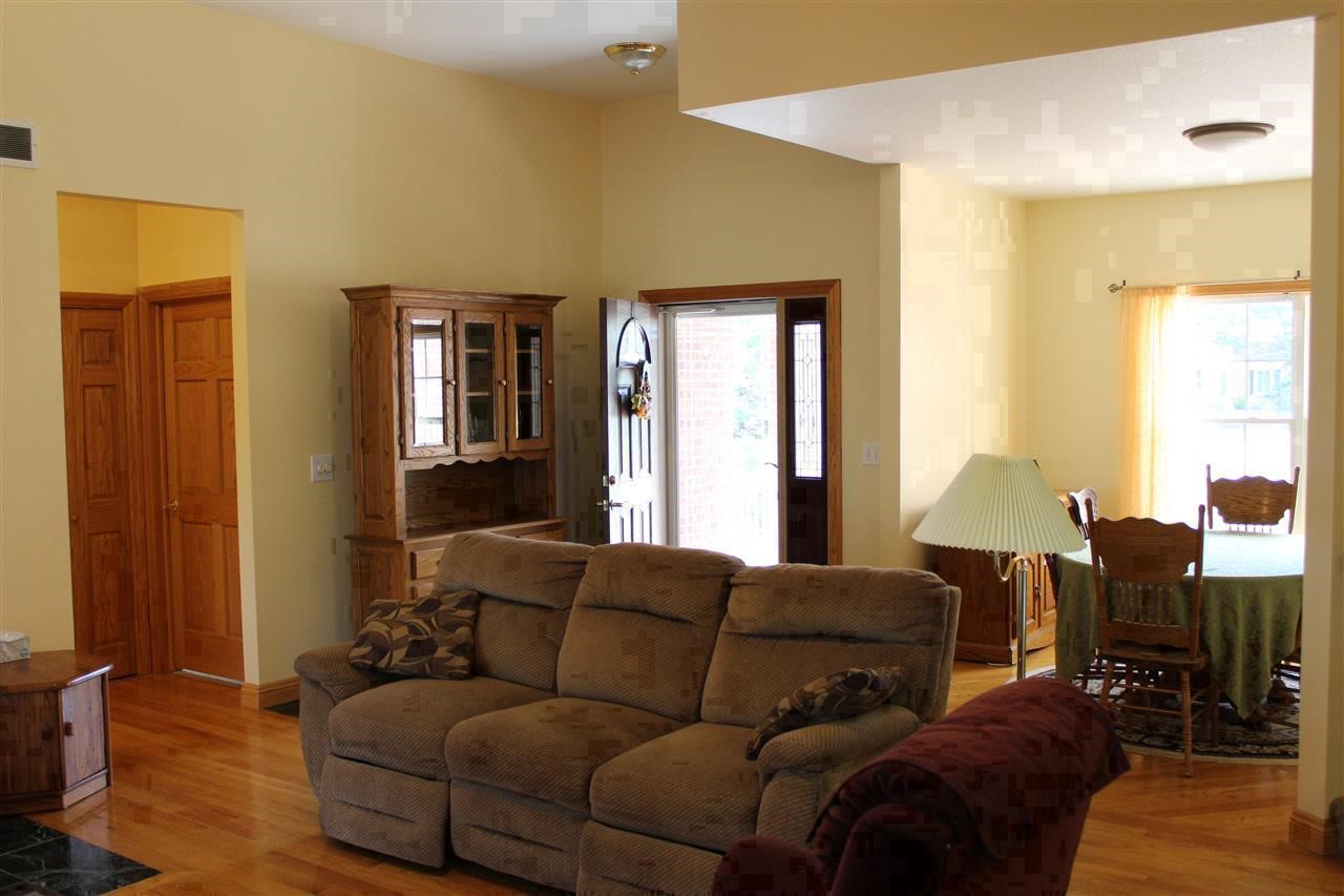 8396 North McKinley Road Flushing, MI 48433 - Photo 5 of 55 21510824-4.JPG
